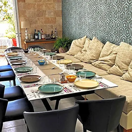 Bed & Breakfast Logis De Tirac 3*