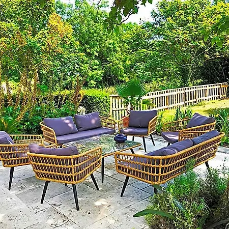 Bed & Breakfast Logis De Tirac 3*