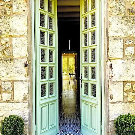 Logis De Tirac 3*