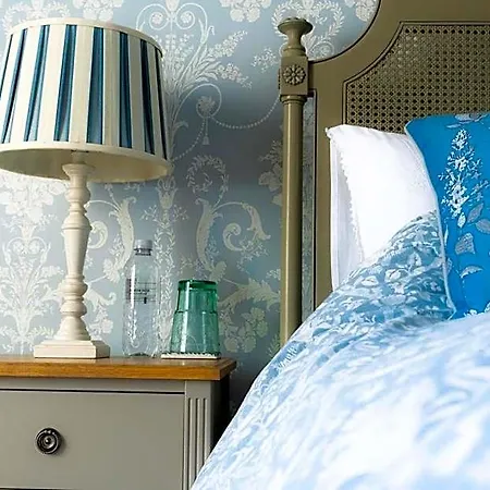 Bed & Breakfast Logis De Tirac