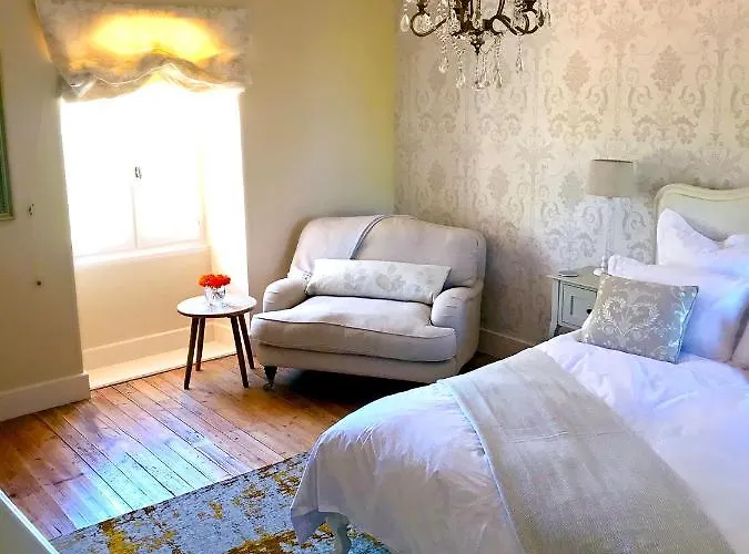 Bed & Breakfast Logis De Tirac 3*