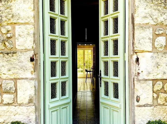 Logis De Tirac Lorignac